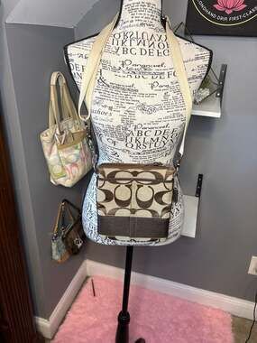 Coach Heritage Stripe Signature Canvas Swingpack Crossbody Bag